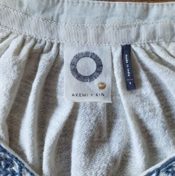 Anthropologie Akemi Kin Boho Embroidered Top - Picture 5 of 14